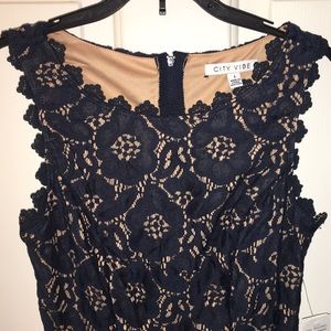 City Vibe Scallop round neckline A-line dress